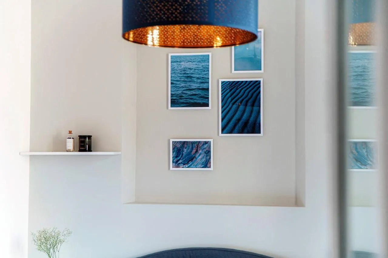 Shades Of Lake - Blue Apartment Como 0*,  Italy