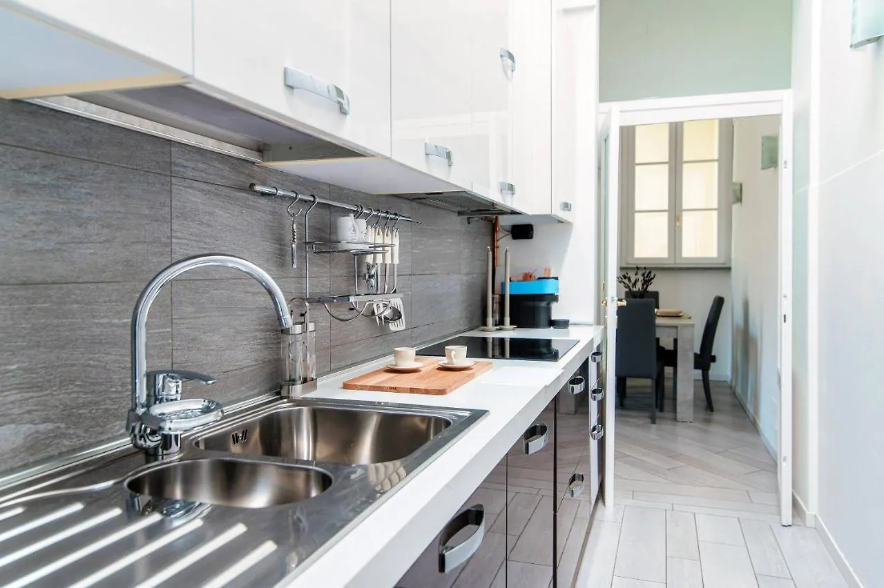 Shades Of Lake - Blue Apartment Como